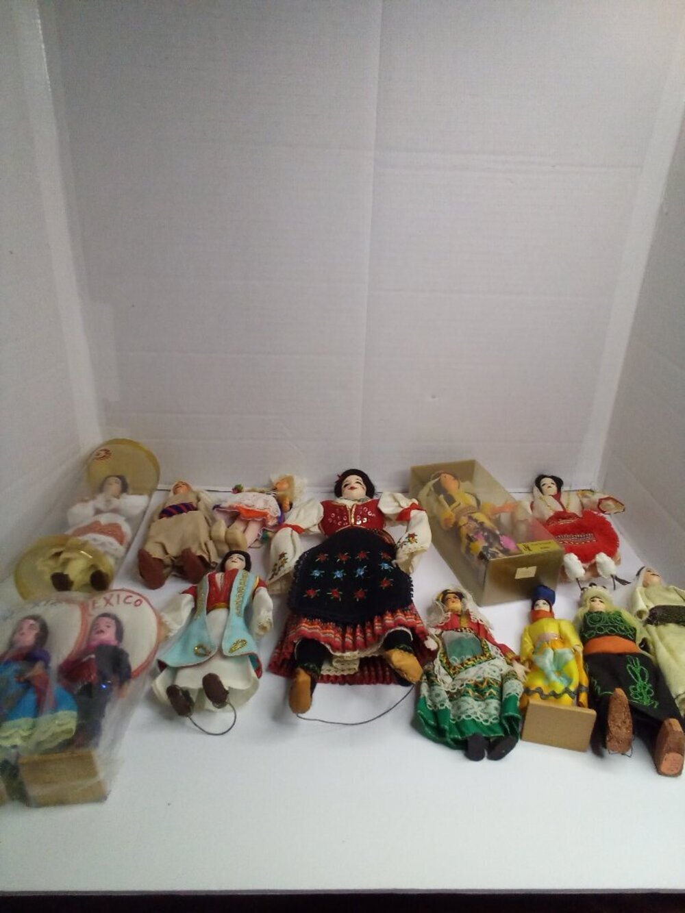 Vintage International Doll Lot of 13 Around The World
